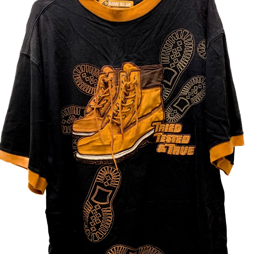 Men's Black and Orange Graphic Tee